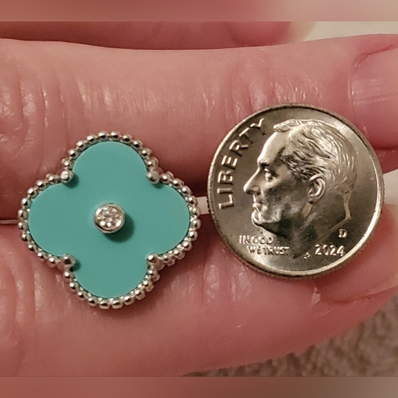 Moissanite Four Leaf Clover 925 Sterling Silver Stud Earrings - Picture 5 of 5